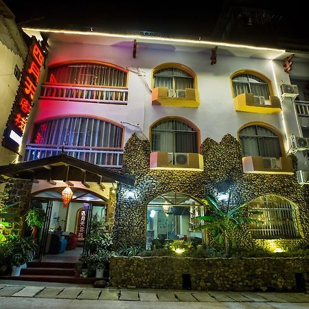 Zhangjiajie April Hostel Bagian luar foto