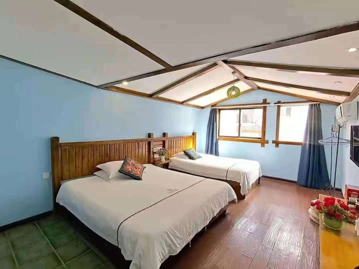 Zhangjiajie April Hostel Bagian luar foto