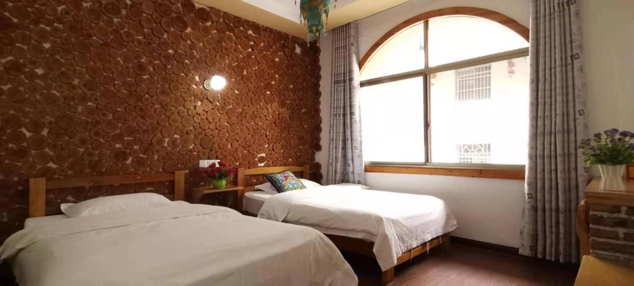 Zhangjiajie April Hostel Bagian luar foto