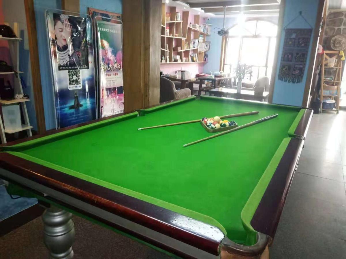 Zhangjiajie April Hostel Bagian luar foto