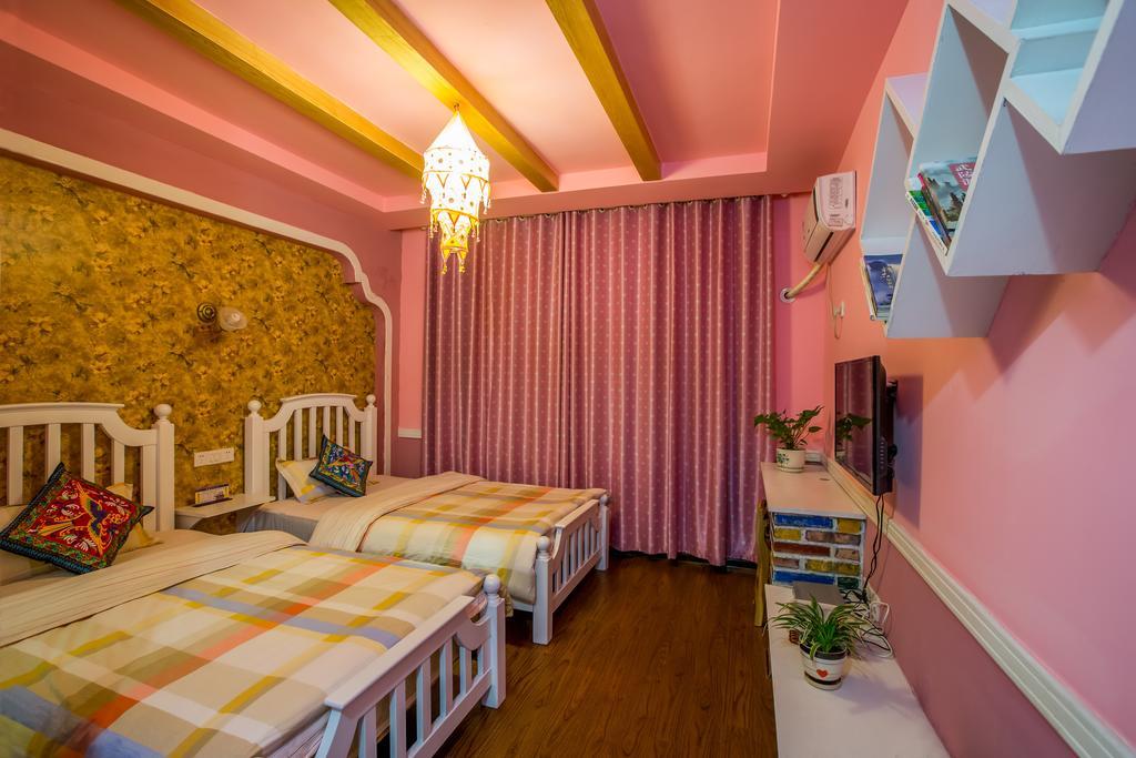 Zhangjiajie April Hostel Ruang foto