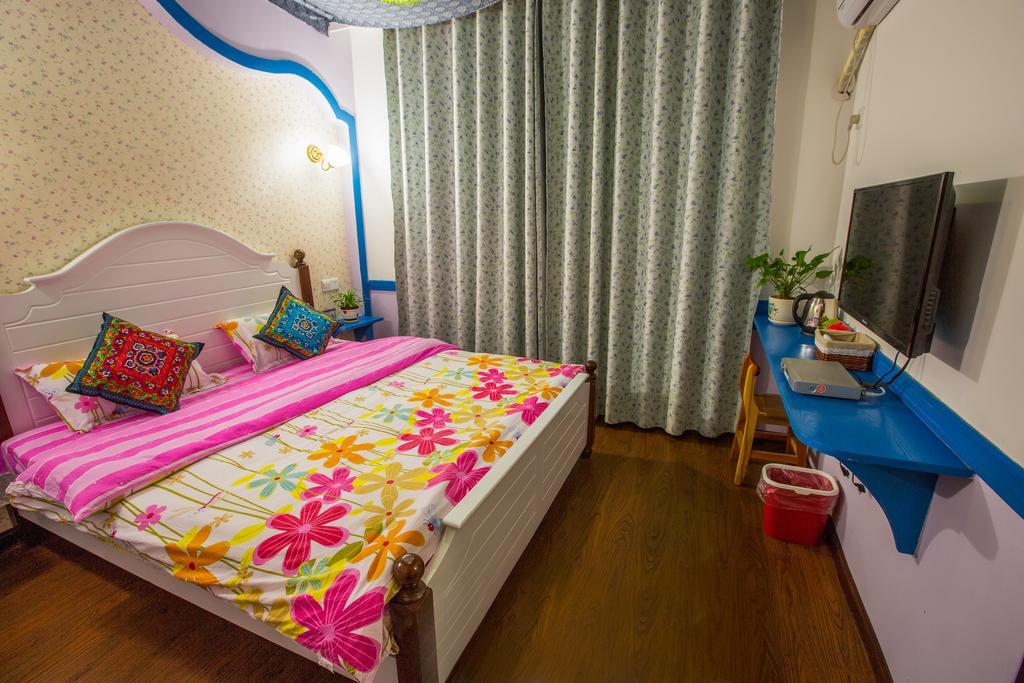Zhangjiajie April Hostel Ruang foto